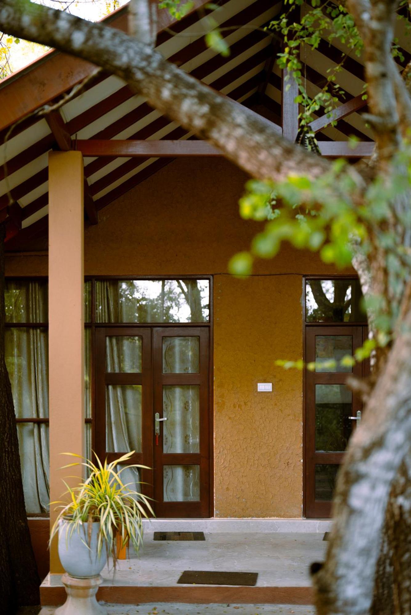 Safari Lodge Yala Kataragama Extérieur photo