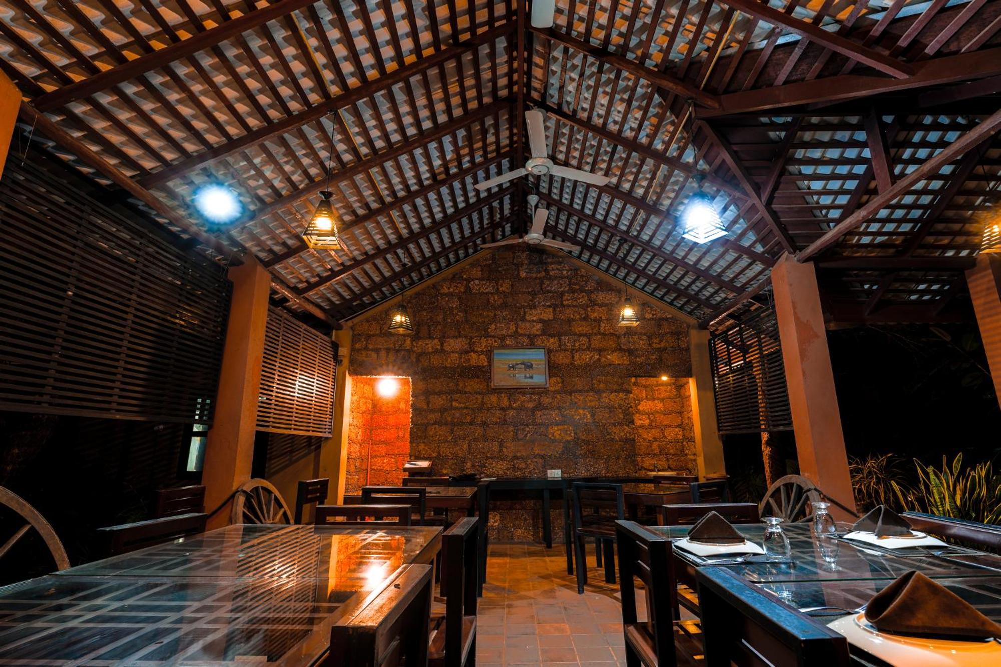 Safari Lodge Yala Kataragama Extérieur photo